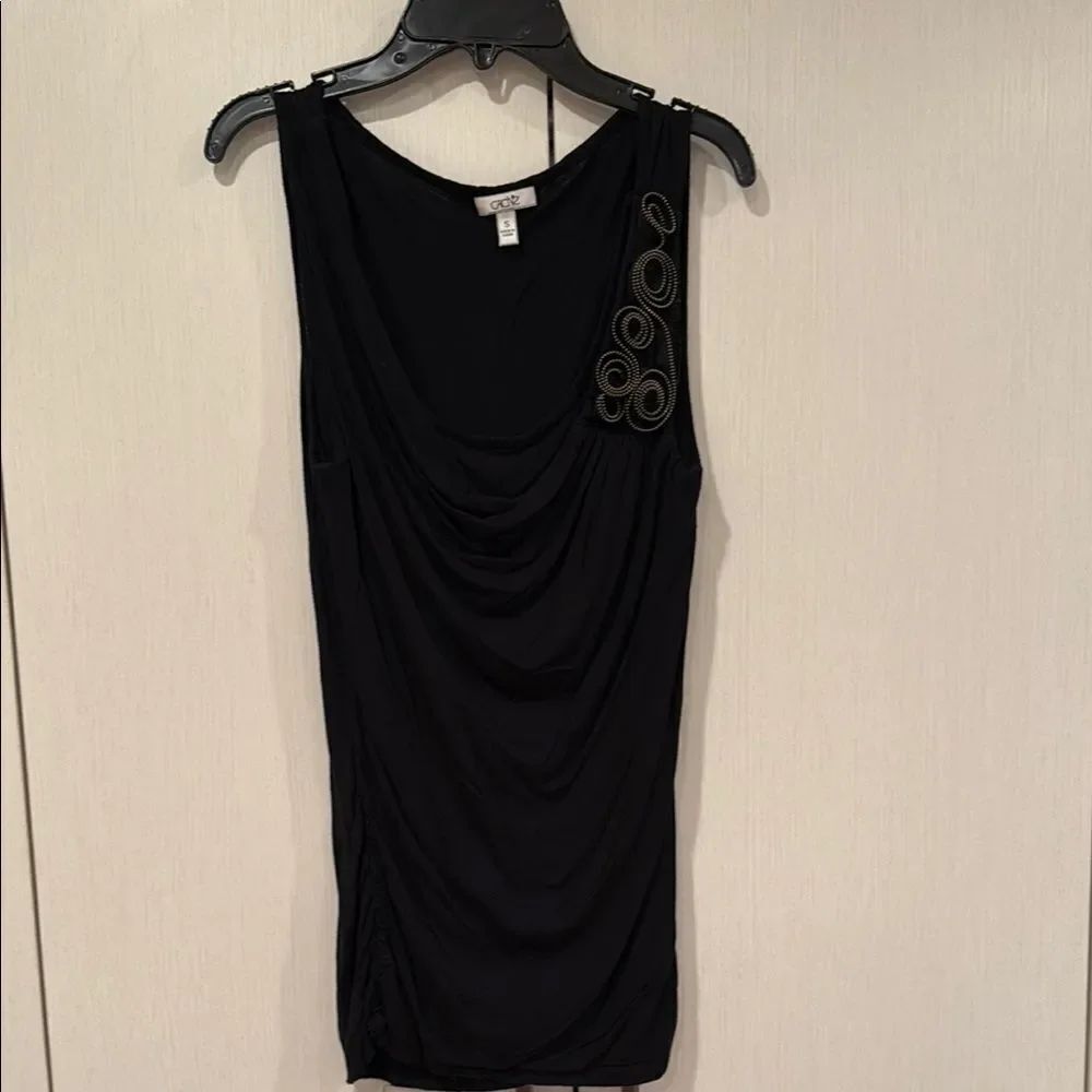 Chic Black Sleeveless Dress